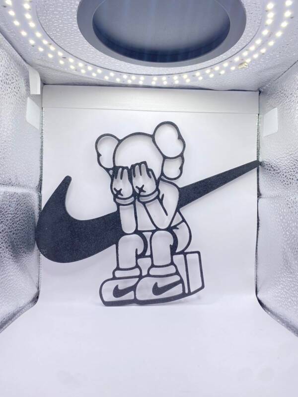 Nike x Kaws Τρισδιάστατη Αφίσα